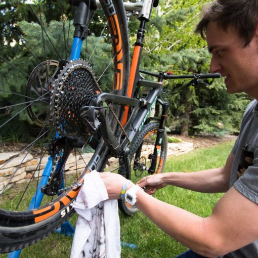 How To Clean Your Drivetrain