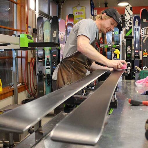 Jans Expert waxes some skis at Rennstall