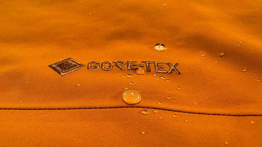up-close view shows water droplets on the outside of GORE-TEX fabric.